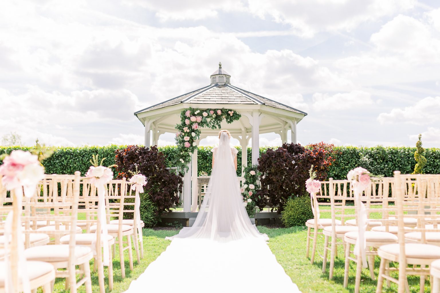 A Guide To Wedding Day Traditions & The Meaning Behind Them